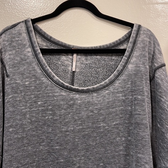 Free People top. XS - Picture 3 of 7